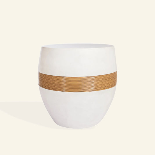 Table d'appoint en ciment et rotin - CRUSOË