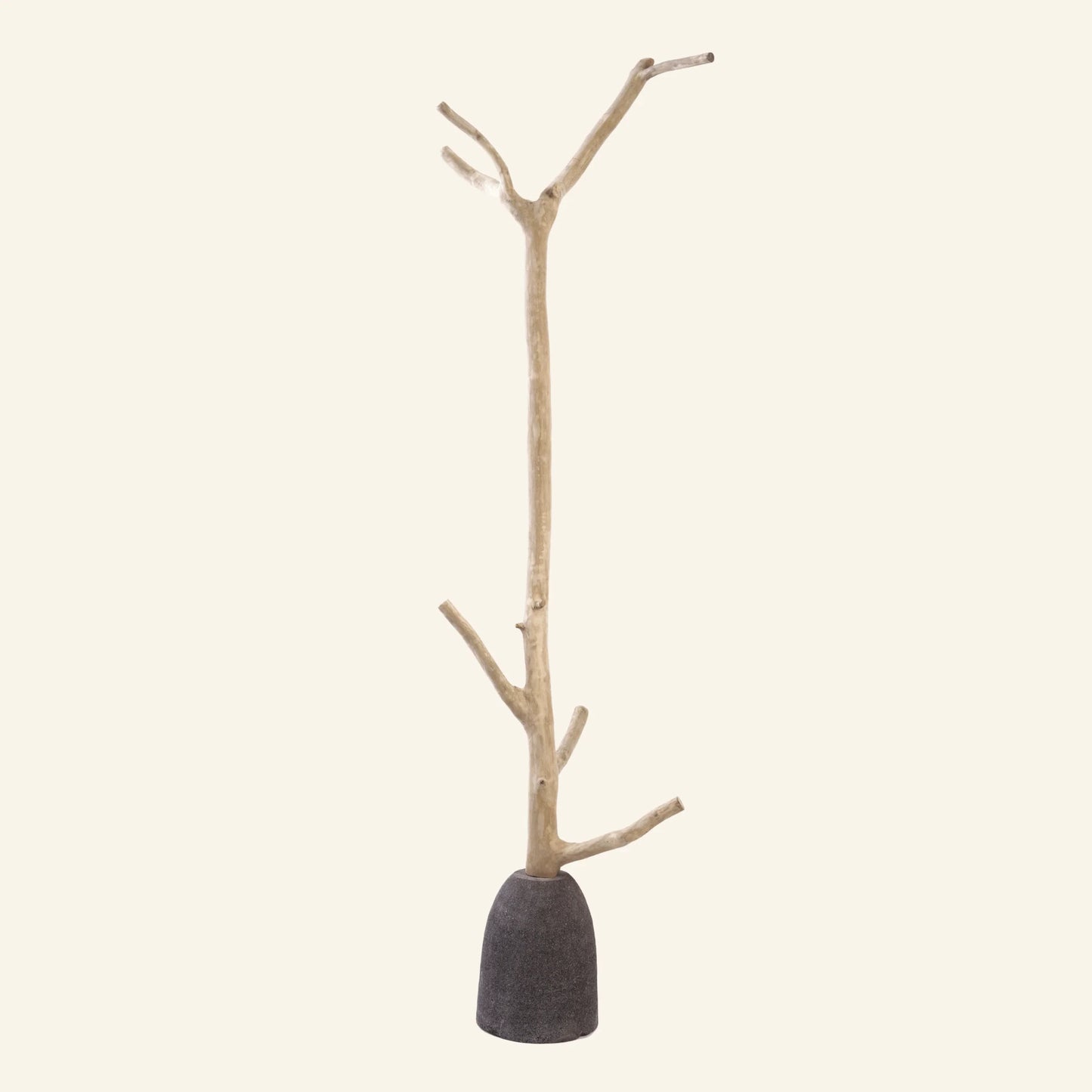 Patère en branche d'arbre et socle en piere volcanique - CRUSOË