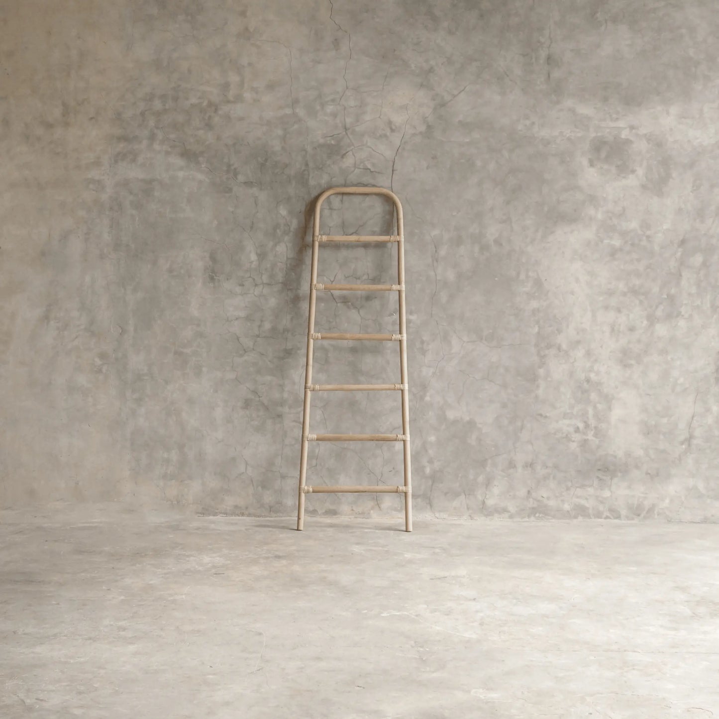 Rattan Crown Ladder