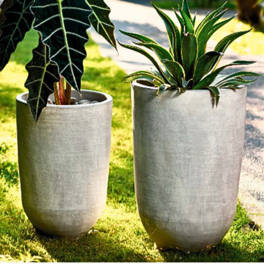 Georgia terracotta pot in white-grey wash